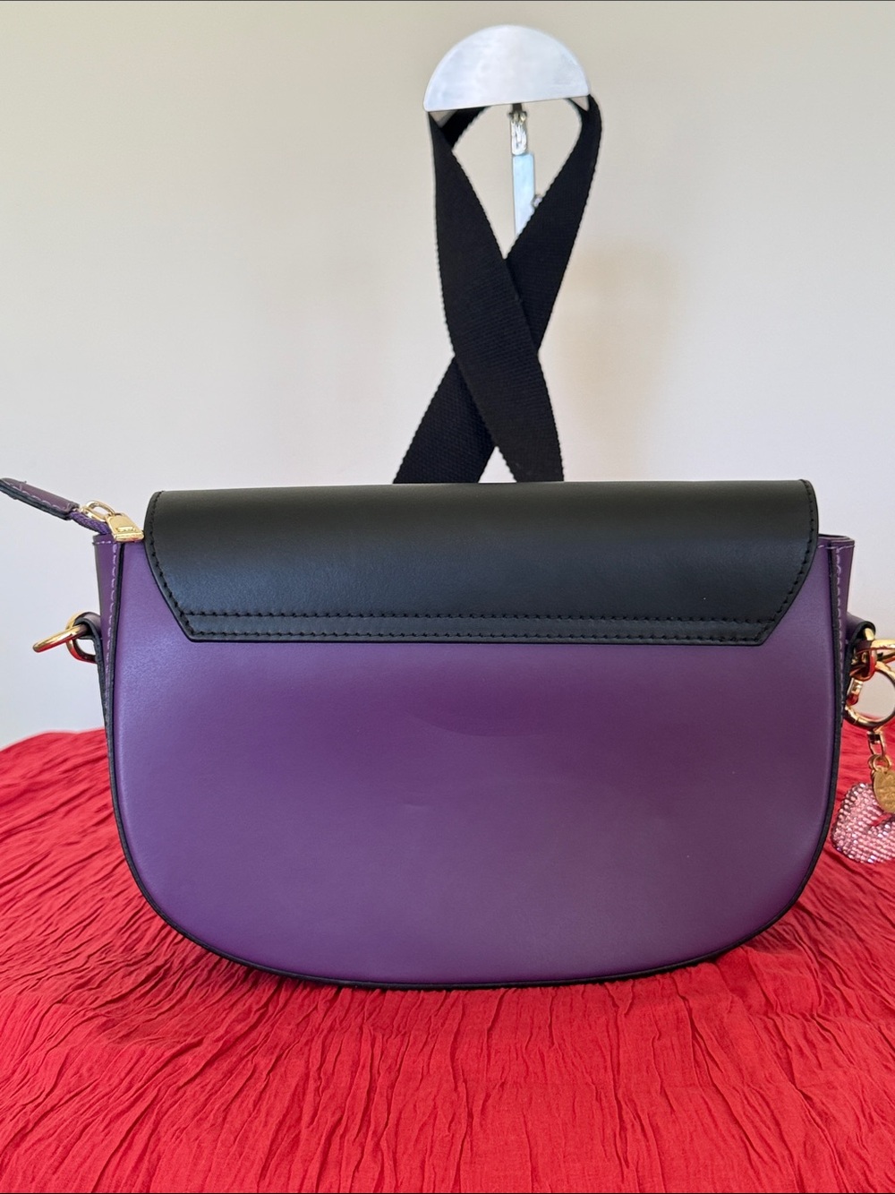 Stella Bianca Two-Tone Black and Purple Leather Shoulder Bag - Picture 6 of 11